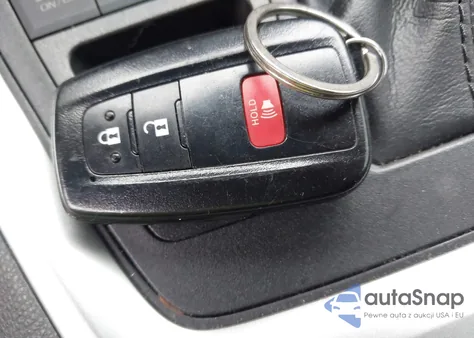 2019 Toyota Rav4 Xle из США, поврежденный, VIN 2T3P1RFV9KC008326